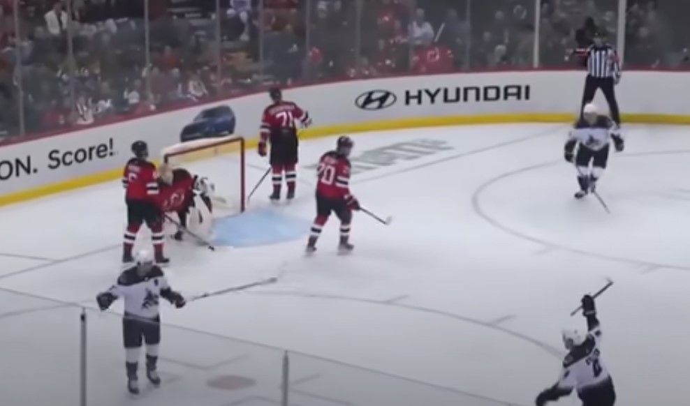 Top-2 : les Coyotes surprennent les Devils et remportent un gros match