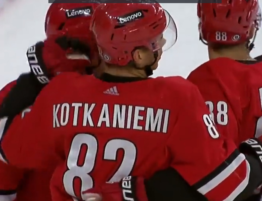 Top-5 : Jesperi Kotkaniemi serait le meilleur buteur du CH