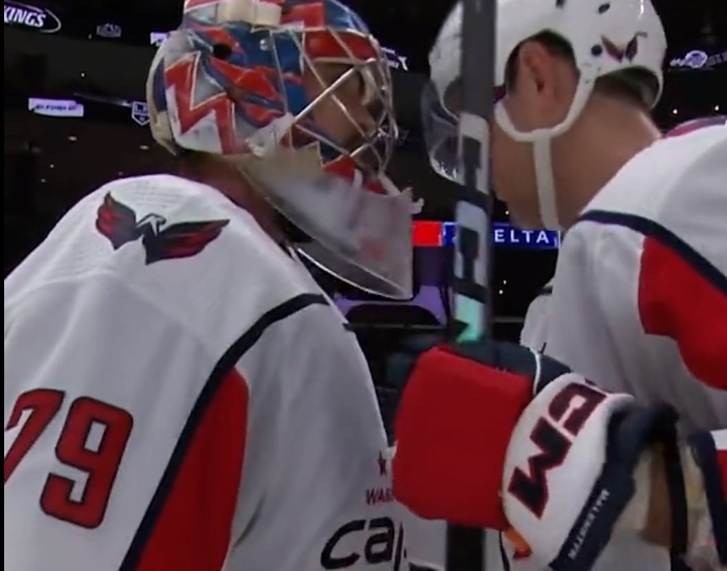Top-2 : 38 arrêts de Charlie Lindgren dans une victoire des Capitals