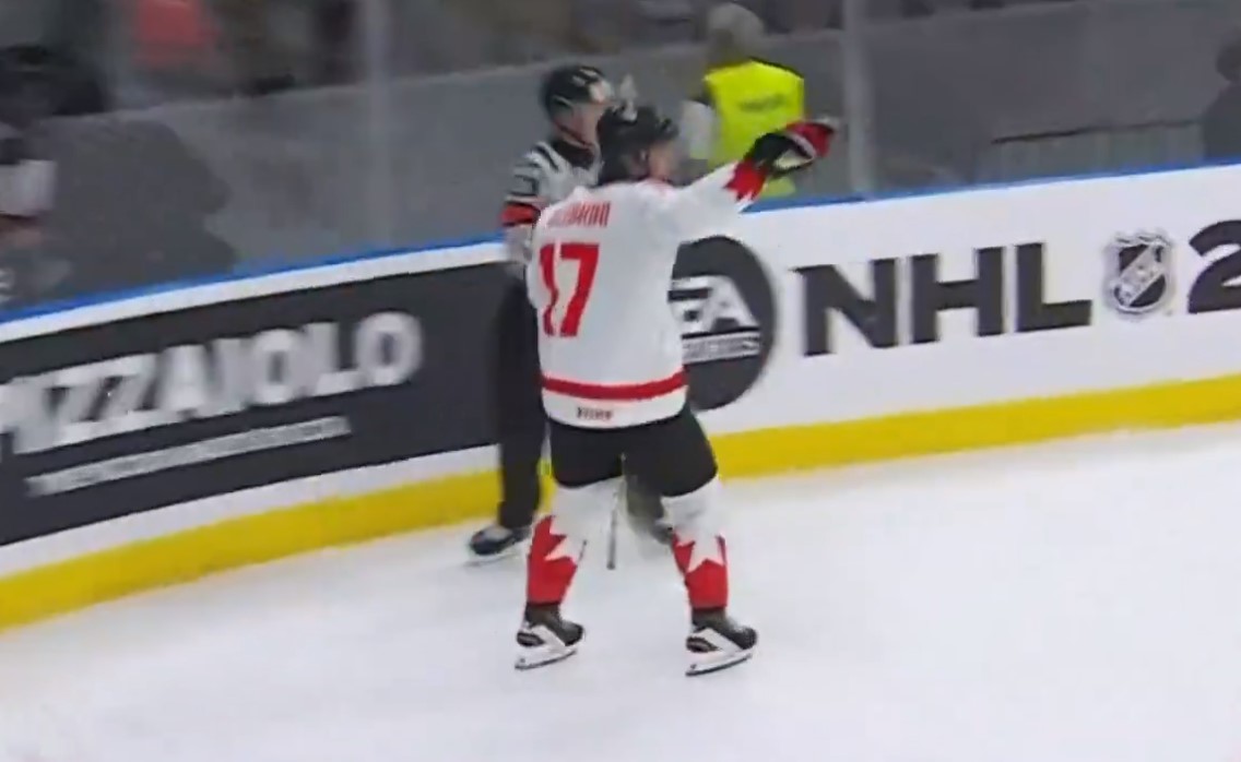 ÉCJ : le rythme de Macklin Celebrini s'approche de celui de Connor Bedard l'an dernier