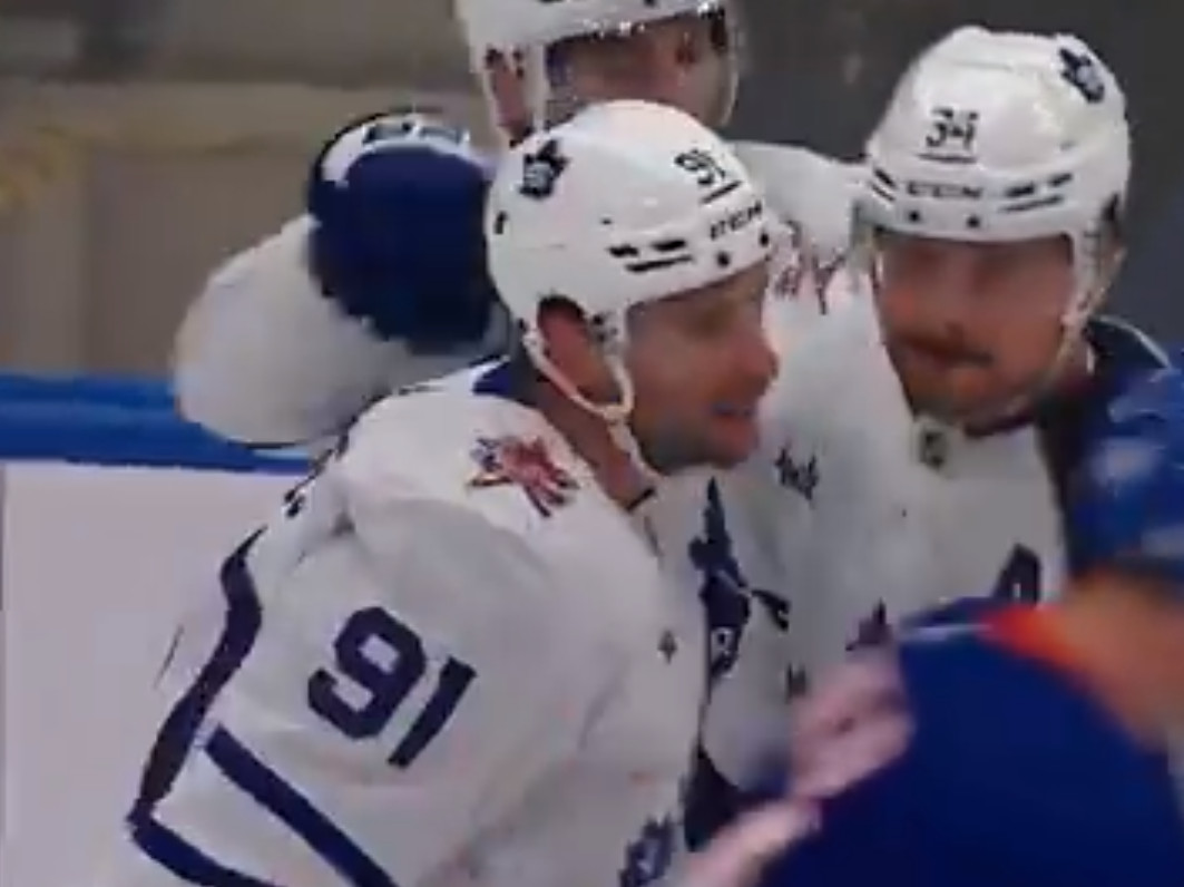 Top-4 : John Tavares récolte son 1000e point à New York