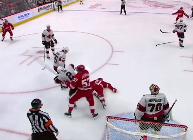 Six matchs de suspension pour David Perron