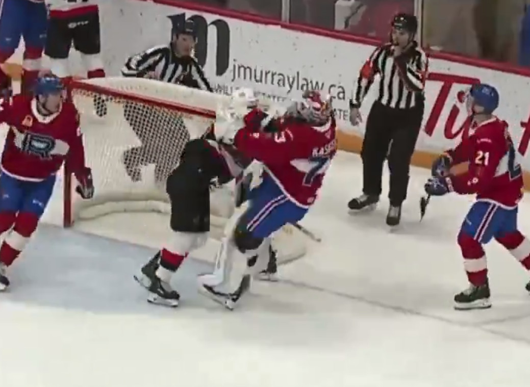 La dernière victime d'Arber Xhekaj s'en prend au gardien du Rocket