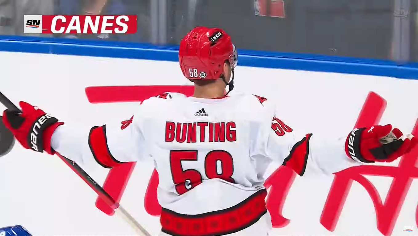 Les Hurricanes utiliseraient Michael Bunting en appât pour aller chercher un gardien