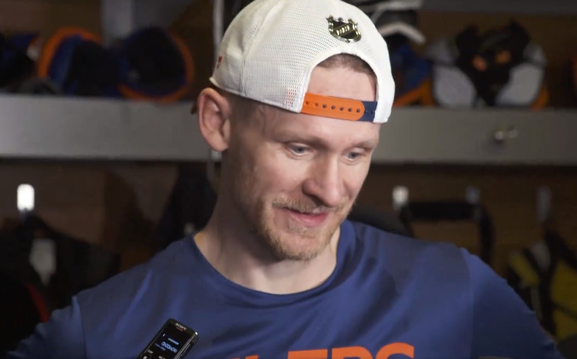 Corey Perry utilise (encore) les bâtons de Josh Anderson