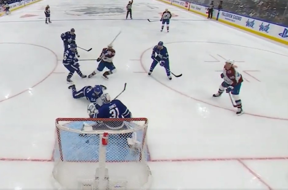 Top-5 : les Leafs échappent une avance de trois buts face à l'Avalanche