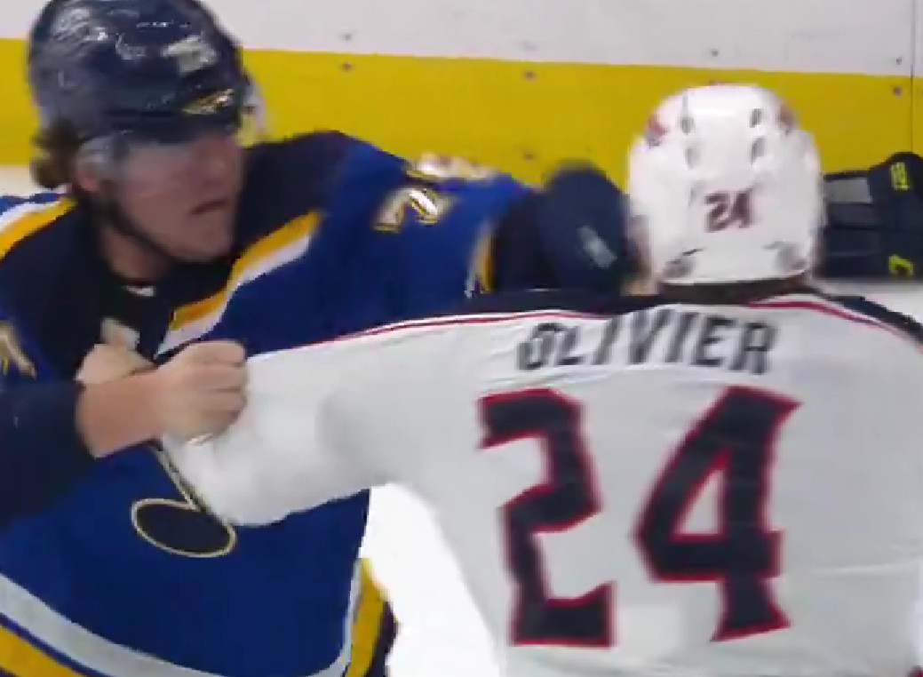 Top-2 : Furieux combat impliquant le Québécois Mathieu Olivier et Tyler Tucker