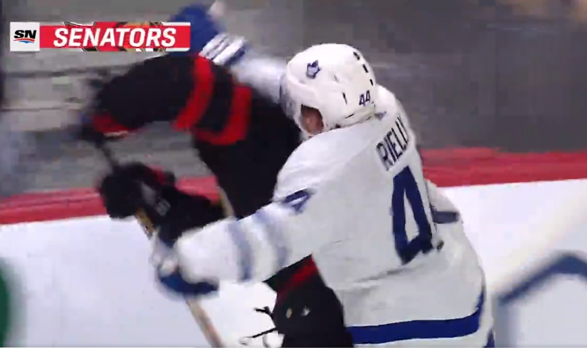 Sheldon Keefe sur le coup de Morgan Rielly à la tête de Ridly Greig : « c'était approprié »