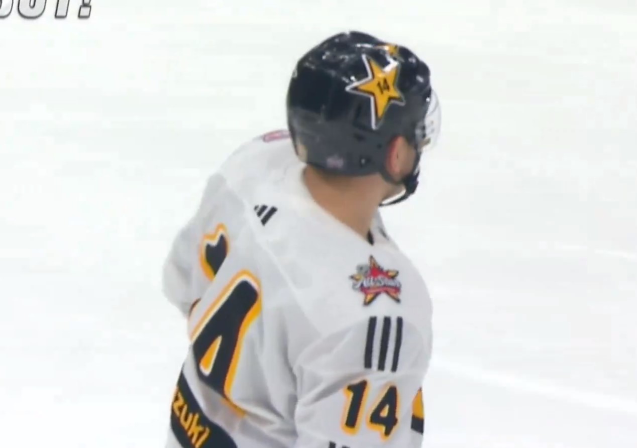 Match des étoiles : Nick Suzuki et son équipe s'inclinent en finale