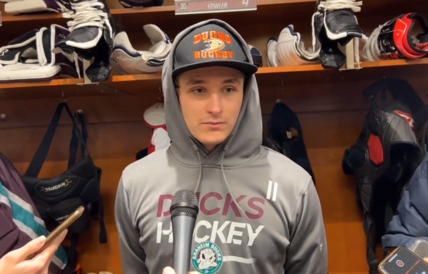 Trevor Zegras : « Des fois, il oublie qu'il y a une zone défensive »