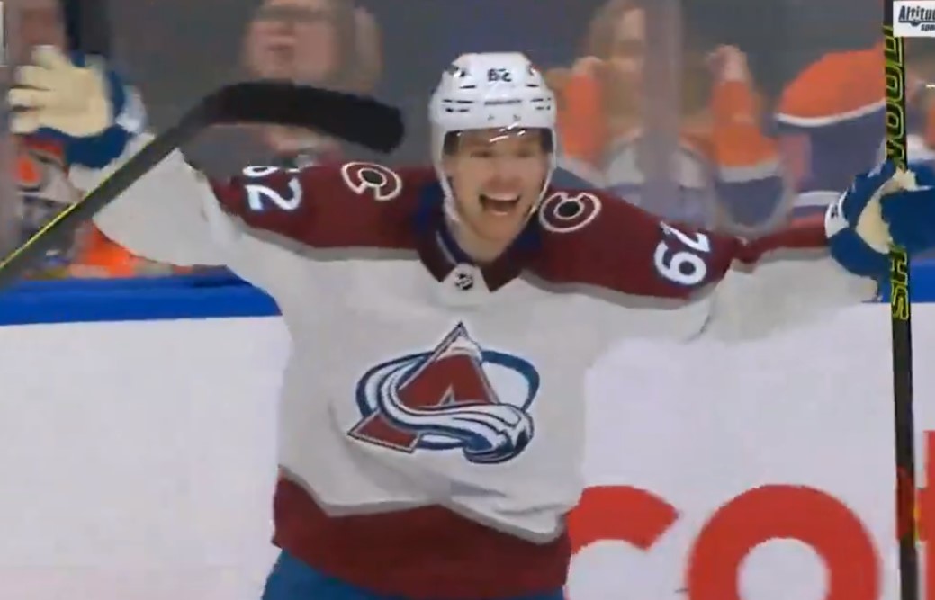 Top-5 : Artturi Lehkonen inscrit le but gagnant avec une seconde à faire en prolongation