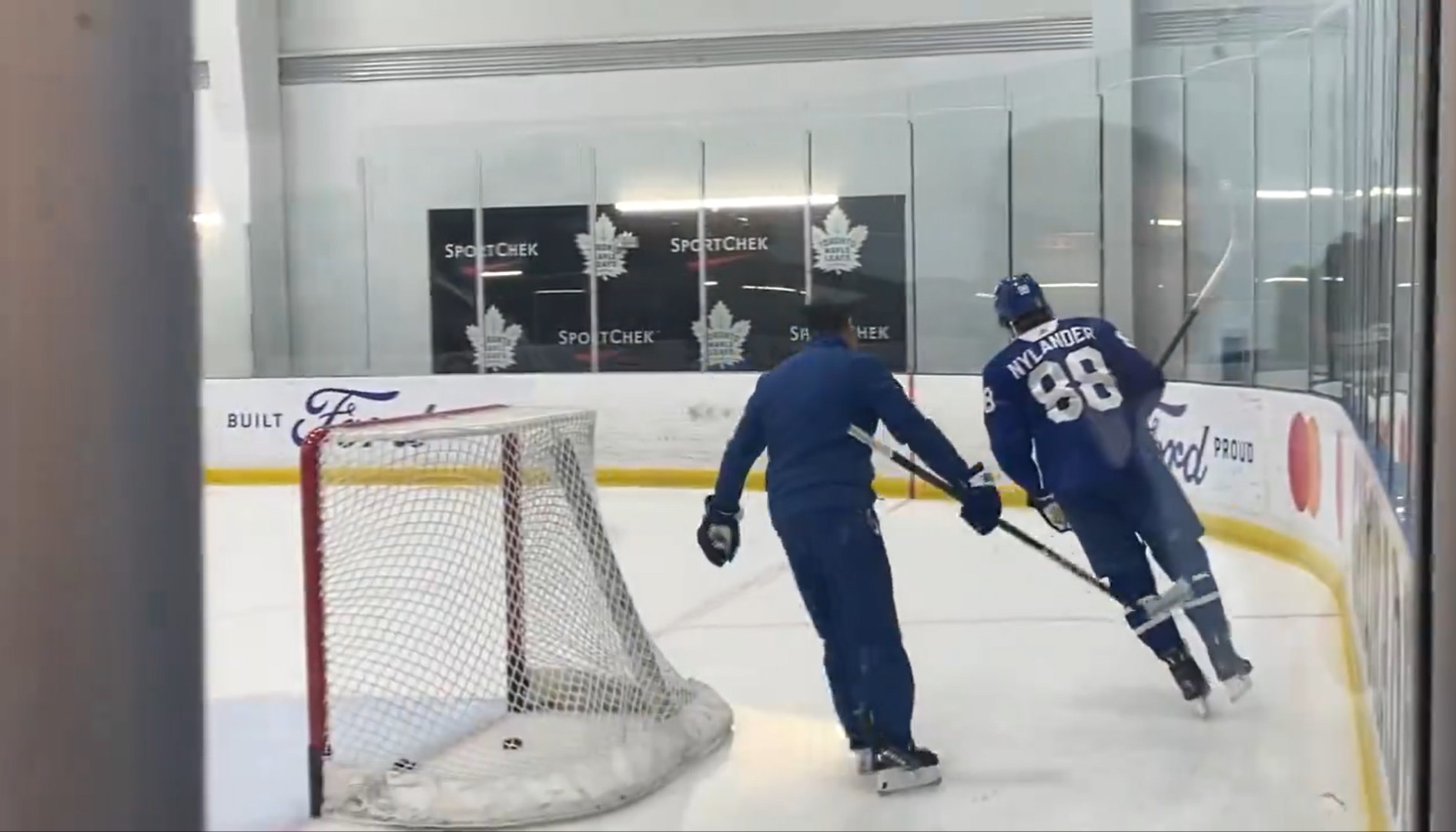 William Nylander, sur son absence : « Écoutez, c'est personnel »