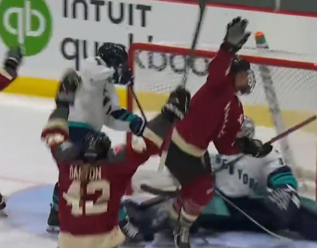 LPHF : Jake Allen et ses filles sont en ville pour encourager Montréal (ou New York)