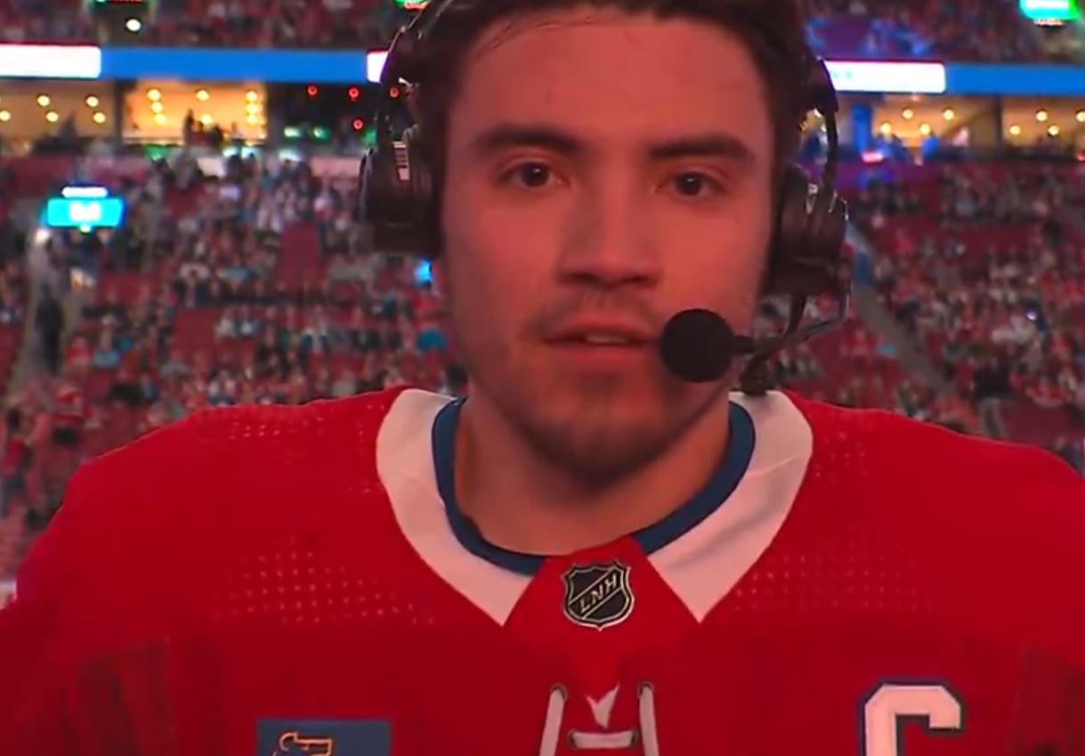 C'est Suzuki qui a demandé à Martin St-Louis de mettre Slafkovsky sur son trio