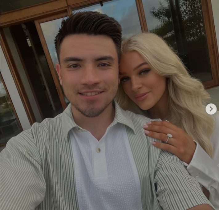 Nick Suzuki et sa copine sont maintenant fiancés