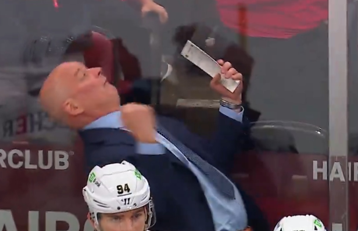 Séries en bref : Les imitations de Jim Montgomery