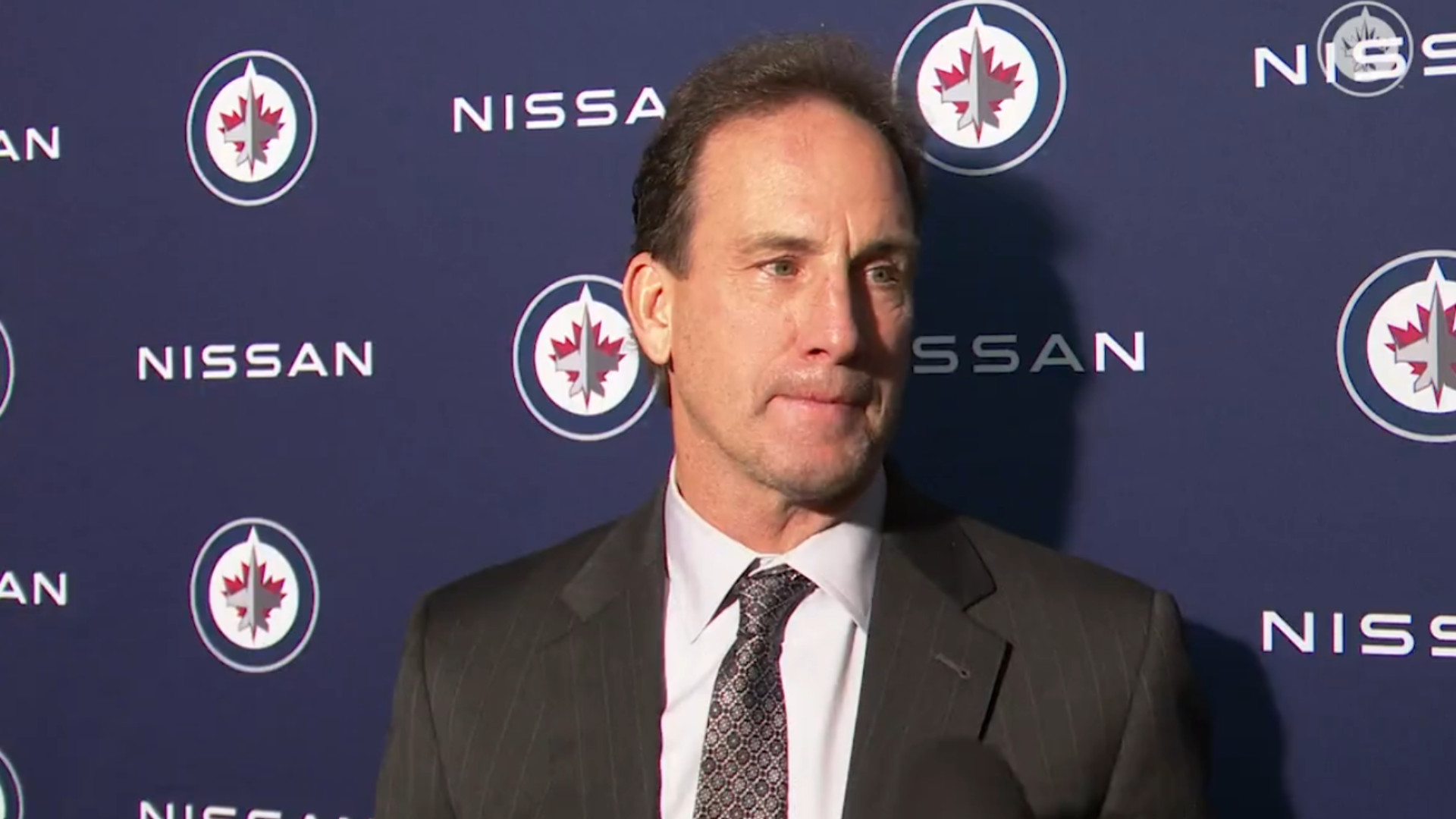 Mike Commodore plante le nouvel entraîneur des Jets sur les réseaux sociaux