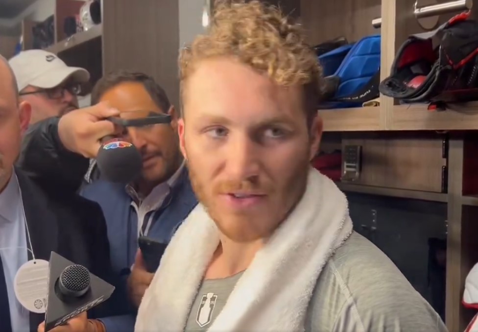 Matthew Tkachuk espère qu'il n'y aura pas d'alarme de feu à son hôtel à New York