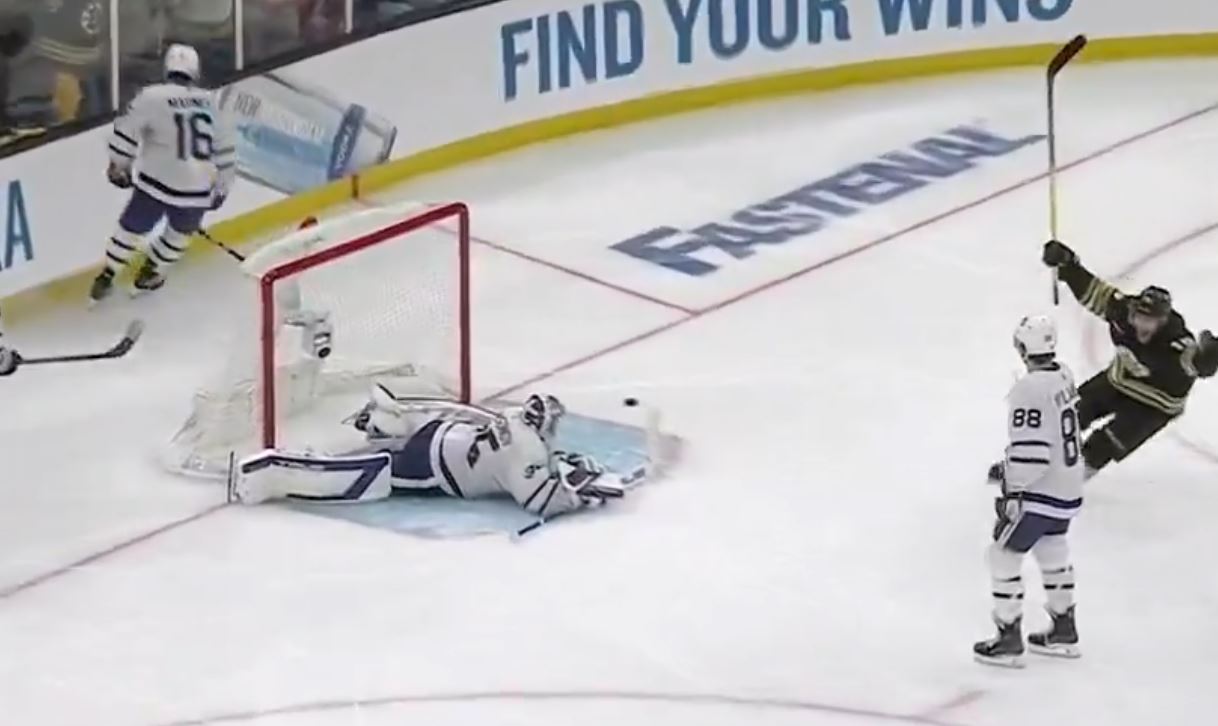 Différente année, même résultat : les Leafs éliminés en 7 par les Bruins