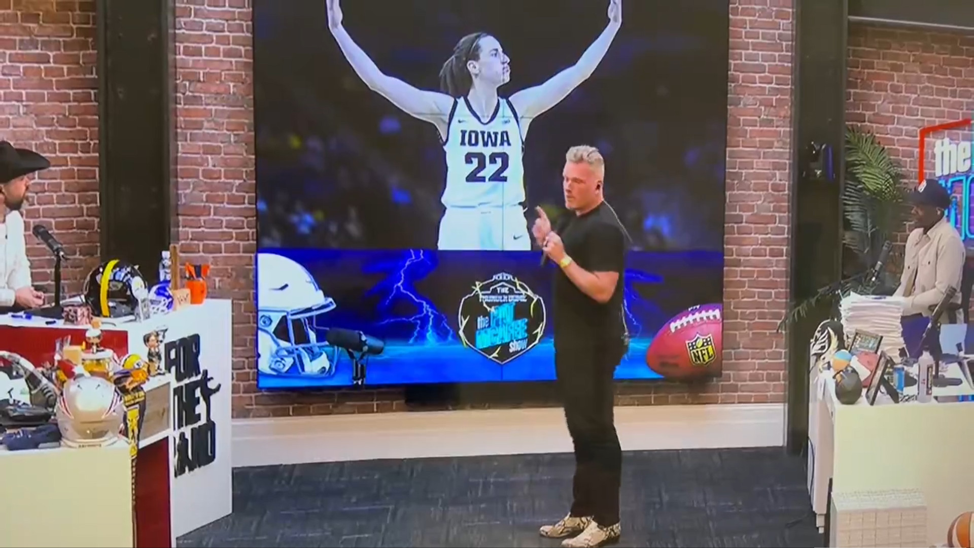 Pat McAfee : « Caitlin Clark est la seule b*tch qui est une superstar dans la WNBA »