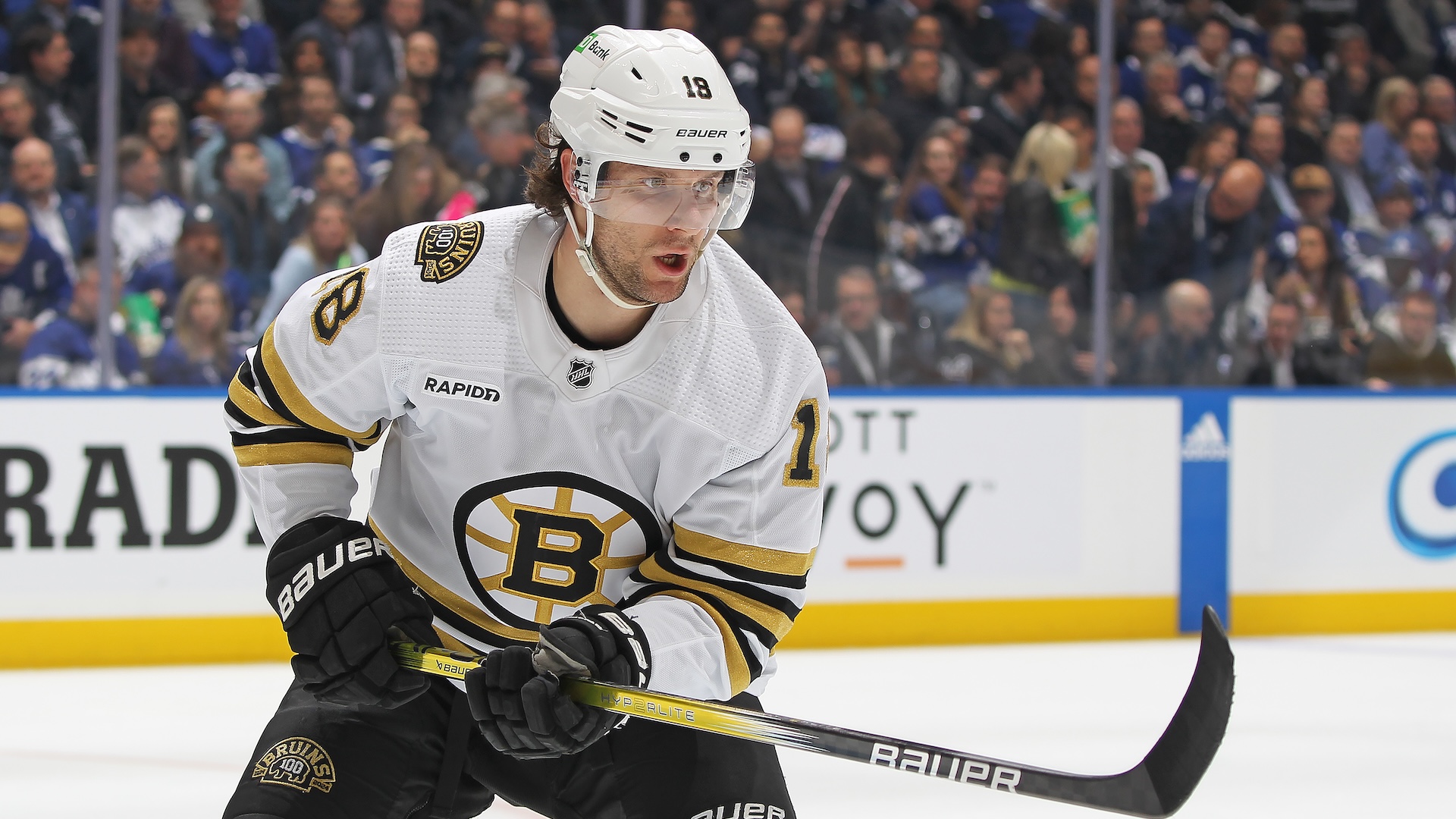 Si les Bruins veulent échanger Pavel Zacha, le Canadien doit appeler à Boston