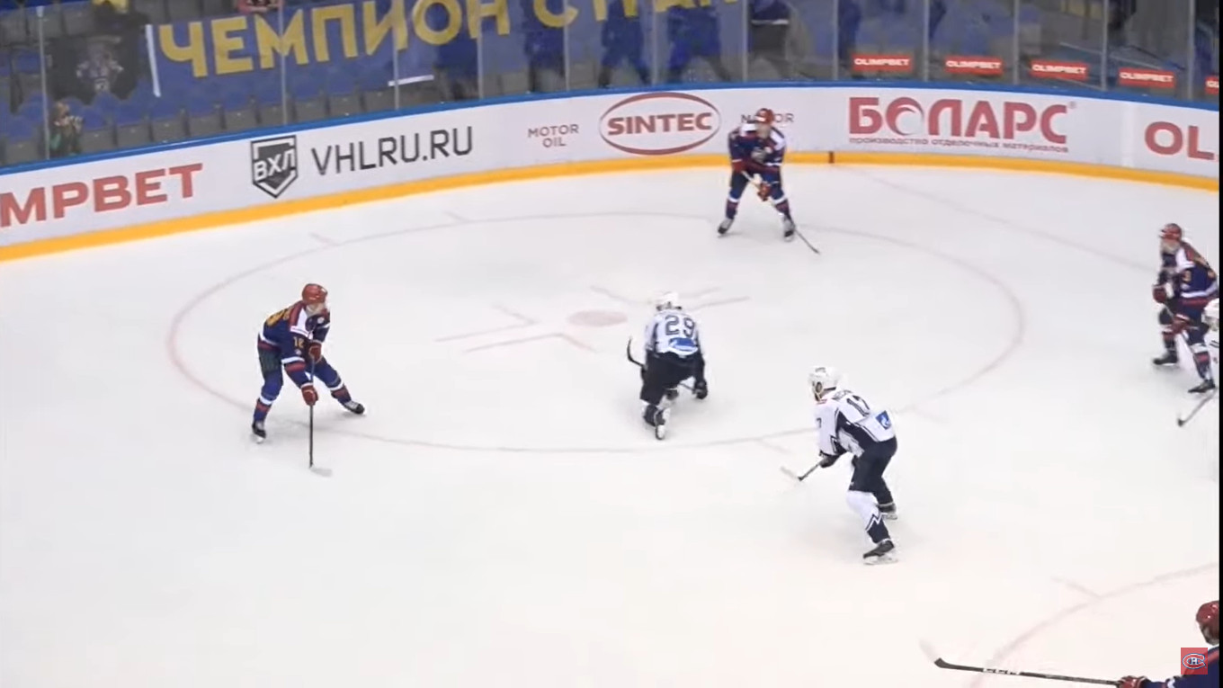 Un DG en Russie démolit Dmitri Kostenko (un espoir du CH) avec ses critiques