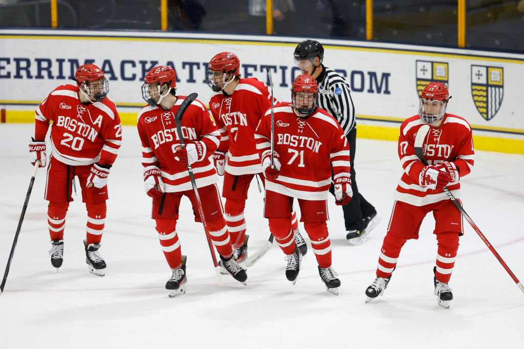 Macklin Celebrini : « Je n'ai jamais joué avec un joueur comme Lane Hutson »