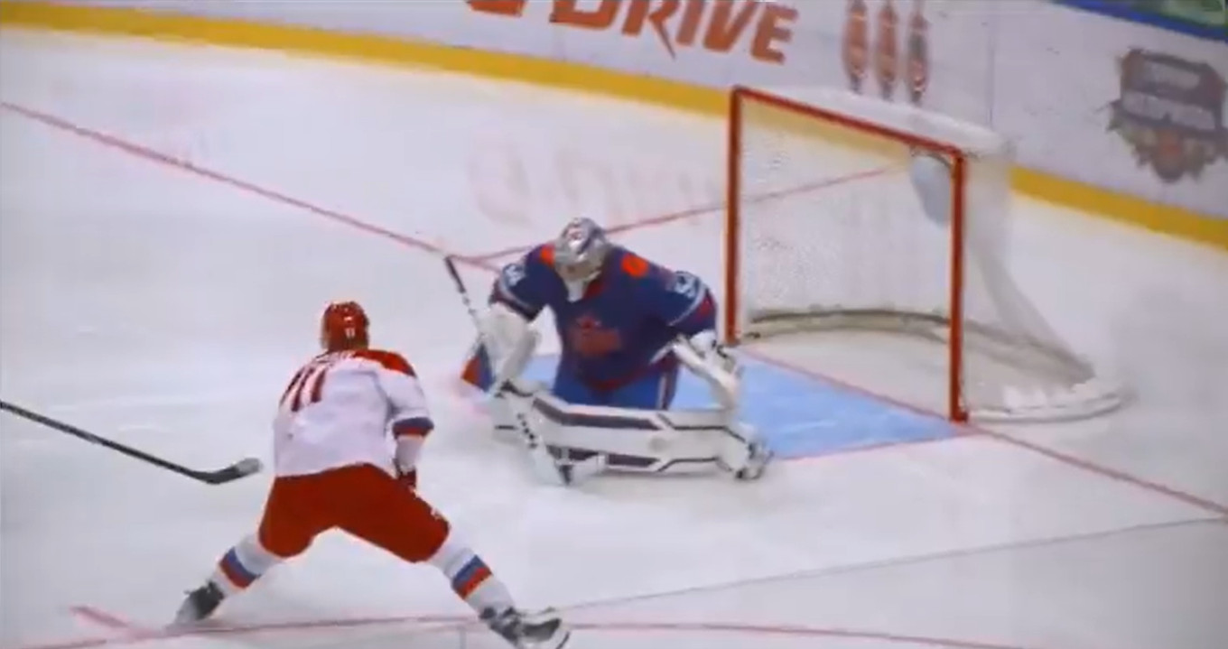 Un (autre) but magnifique pour Demidov : Cette fois, il l'a marqué contre son équipe de la KHL