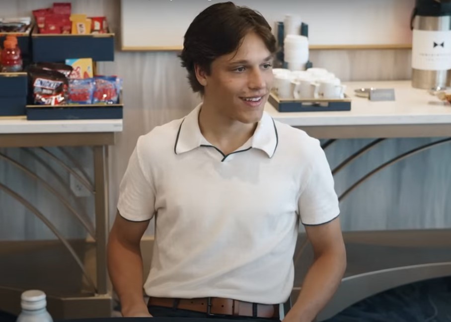 Logan Sawyer : Nick Brobov croit qu'il a le talent et le cerveau d'un futur joueur top-6