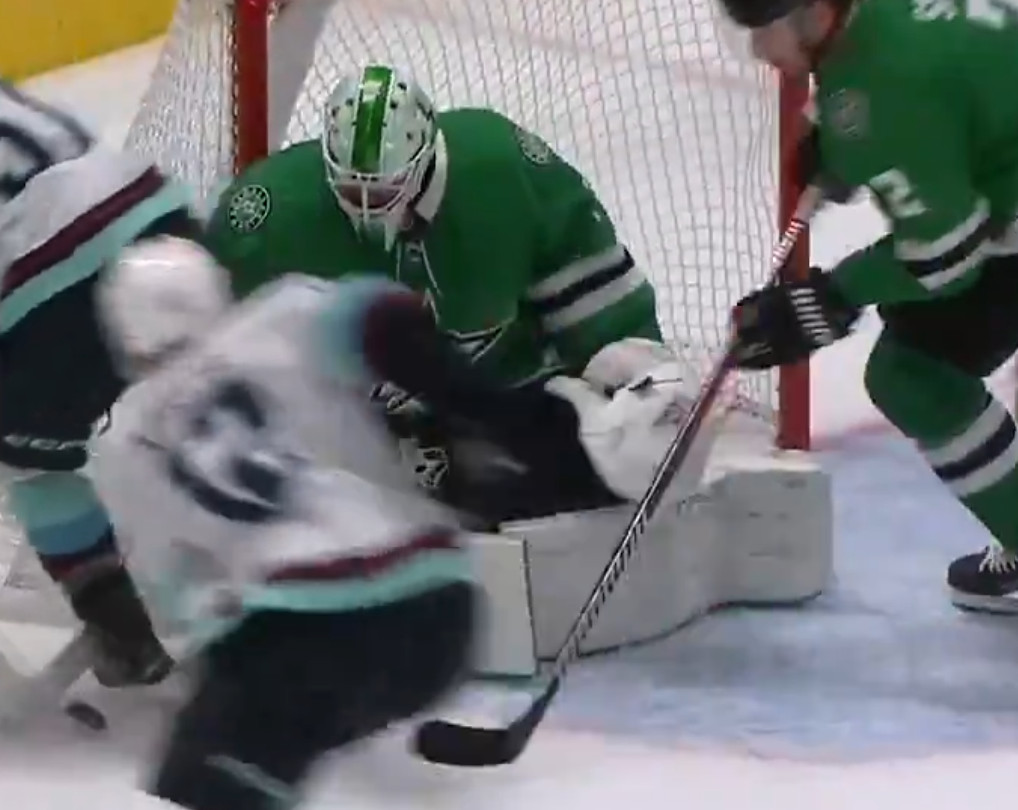 Top-4 : Premier jeu blanc à son premier départ à Dallas pour Casey DeSmith