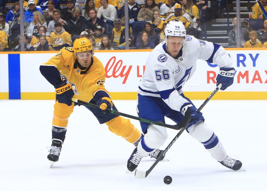 Jesse Ylönen a été retranché par le Lightning