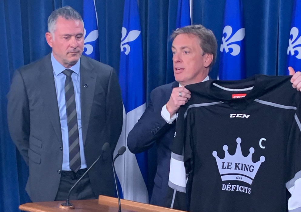 « Le King des déficits » : le PLQ plante François Legault pendant que les Kings sont à Québec