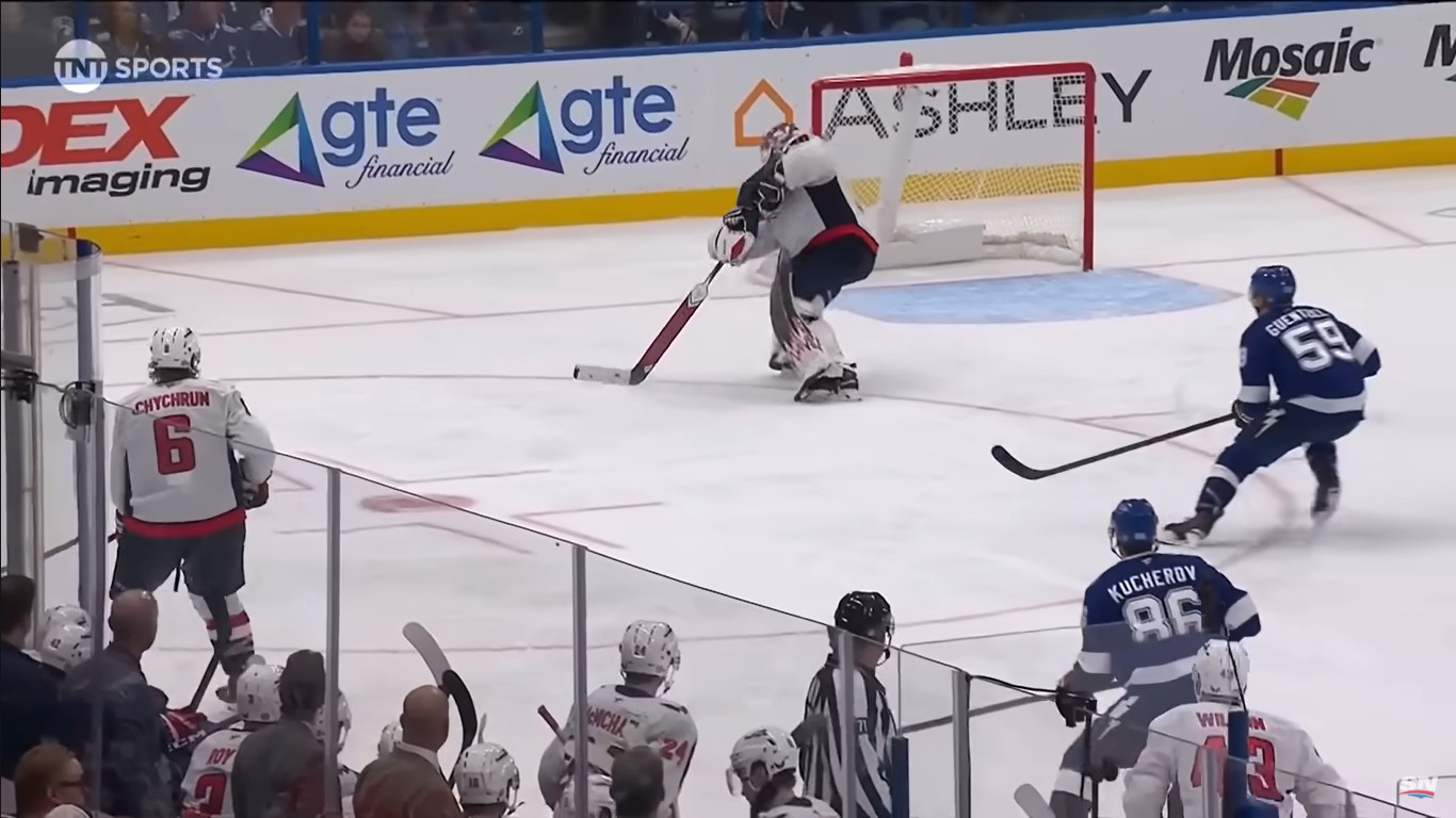 Top-5 : Quand Charlie Lindgren décide de marquer&#8230; dans son propre but