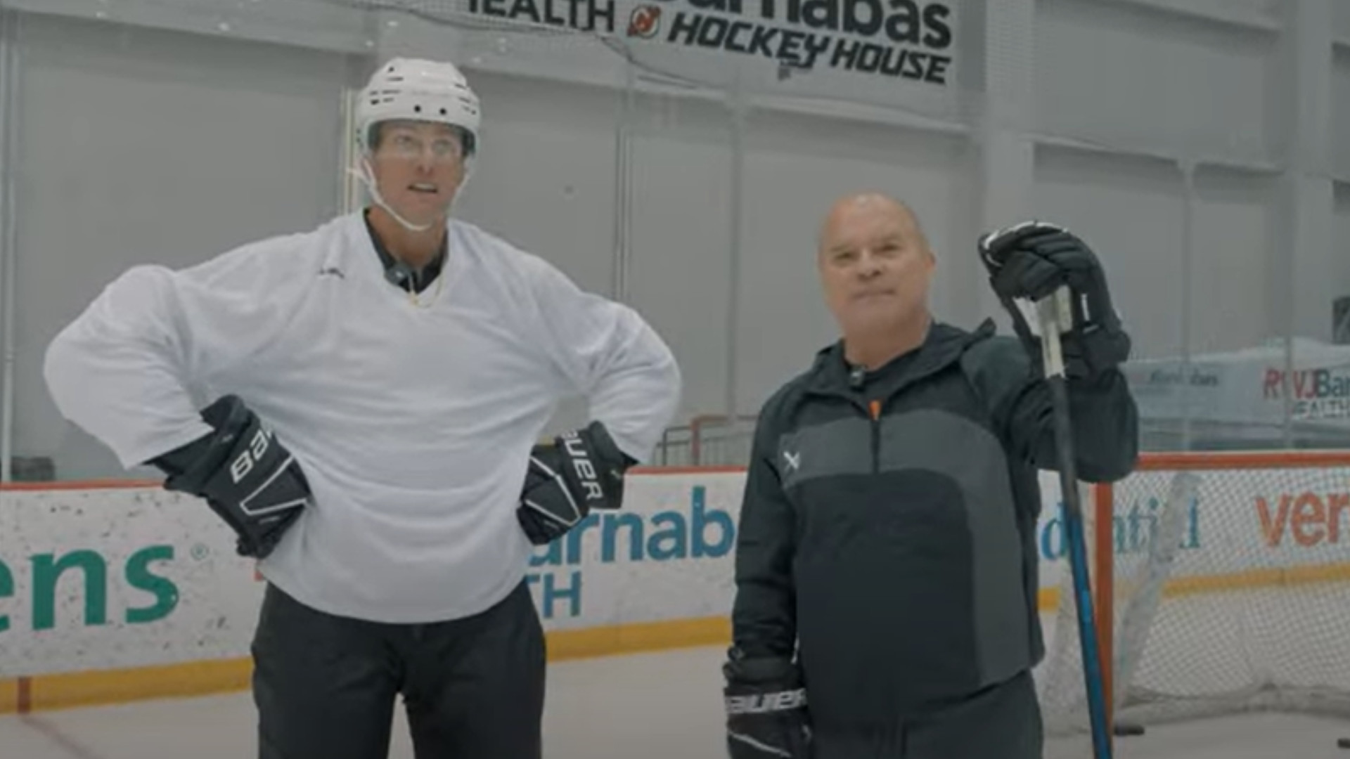 Tom Brady a essayé de jouer au hockey avec Tie Domi