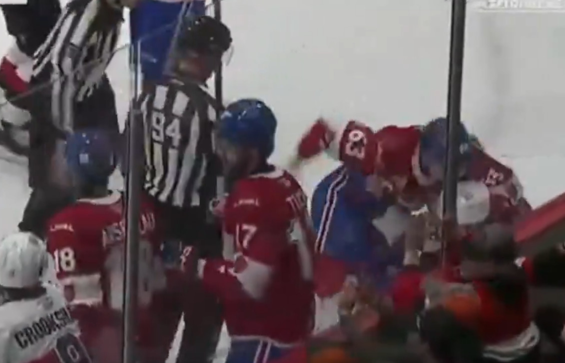 Victoire du Rocket : Florian Xhekaj a jeté les gants pour la première fois dans la LAH