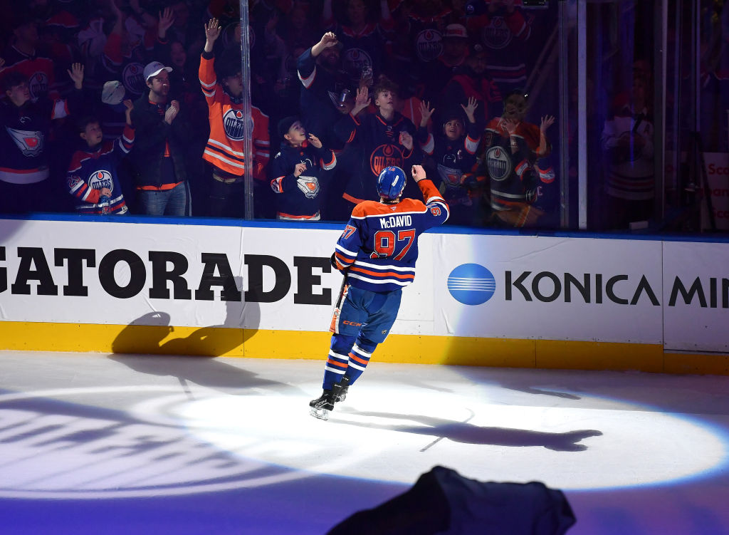 Avenir de Connor McDavid à Edmonton : pas de décision prise, selon des gens de son entourage