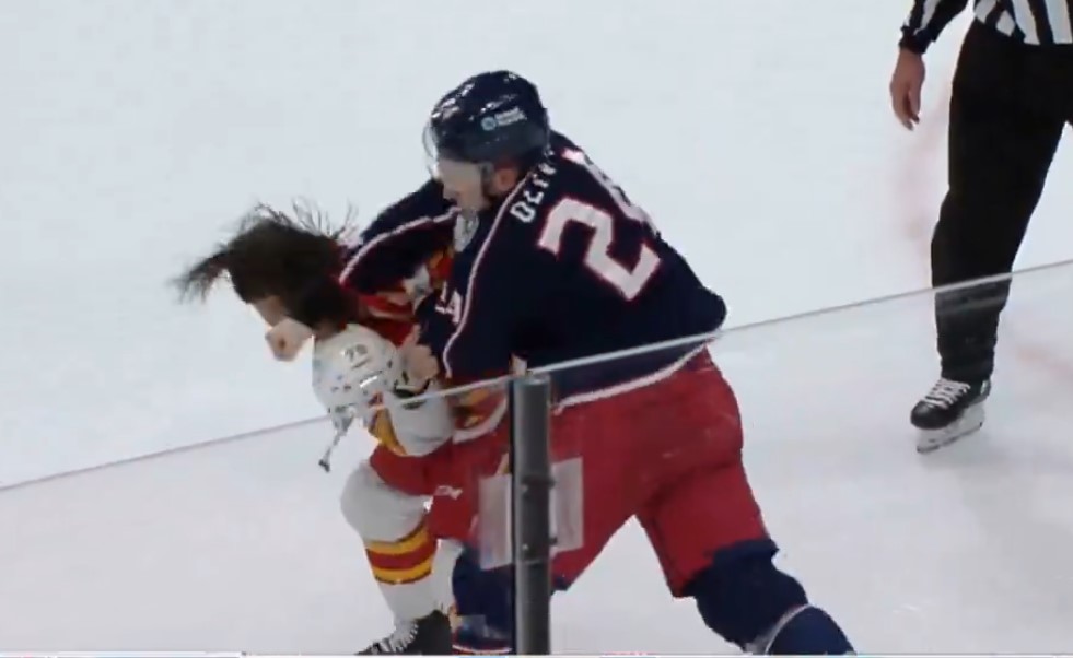 Top-5 : Mathieu Olivier jette les gants deux fois en deuxième période face aux Flames