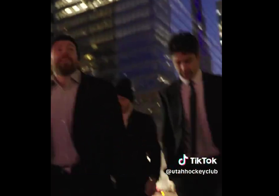 Des joueurs forcés de se rendre à pied à leur match de la LNH (à Toronto et Calgary)