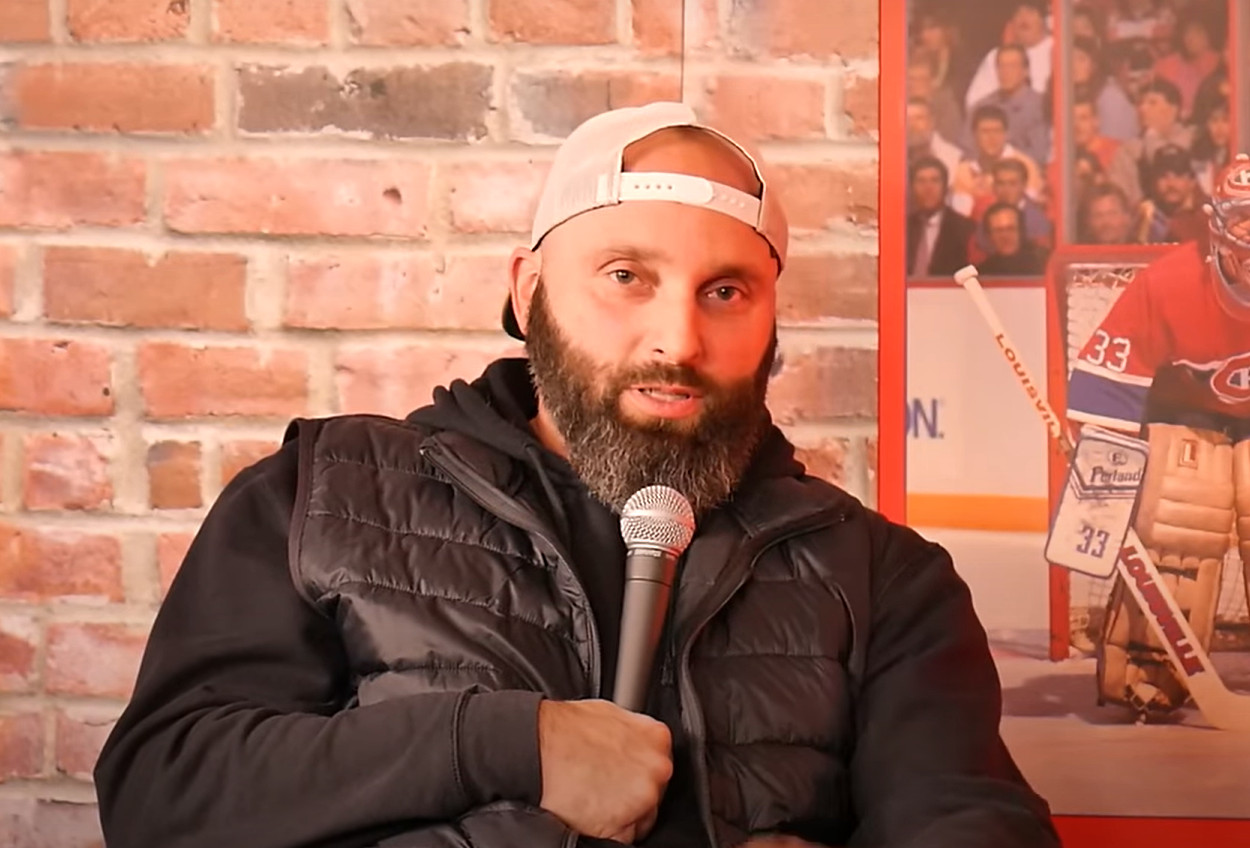 &quot;Ribeiro, il s&#039;est mis sur le bench press, il a touché la barre, puis ça a fini là. Il a même pas essayé&quot;