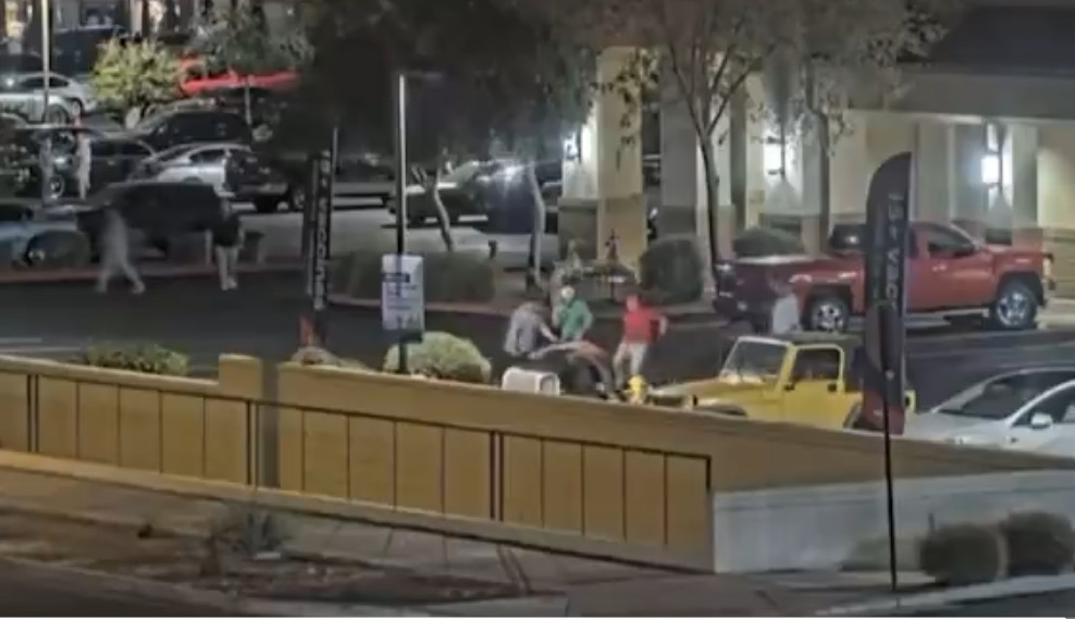 Des images de l'attaque de Paul Bissonnette sont sorties