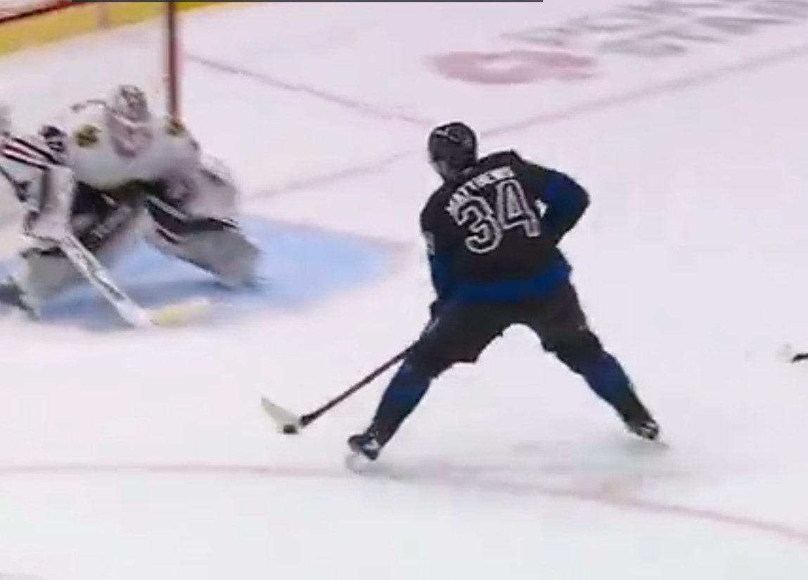 Top-3 : Auston Matthews marque son premier but depuis son retour