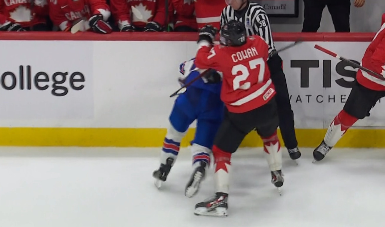 CMJ : Easton Cowan ferme ses réseaux sociaux après une pluie d’insultes