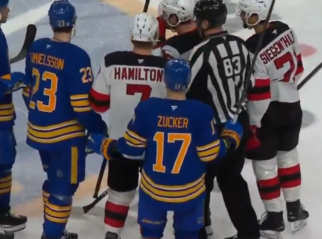 Quand ton meilleur joueur se fait démolir (illégalement) et la réaction ressemble à ça&#8230;