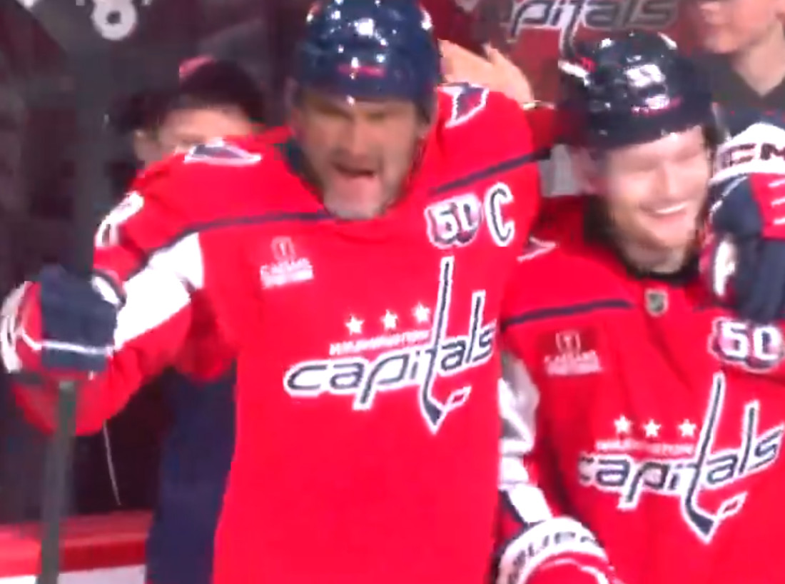 Top-5 : Tour du chapeau d'Ovechkin, qui est à 13 buts de Gretzky