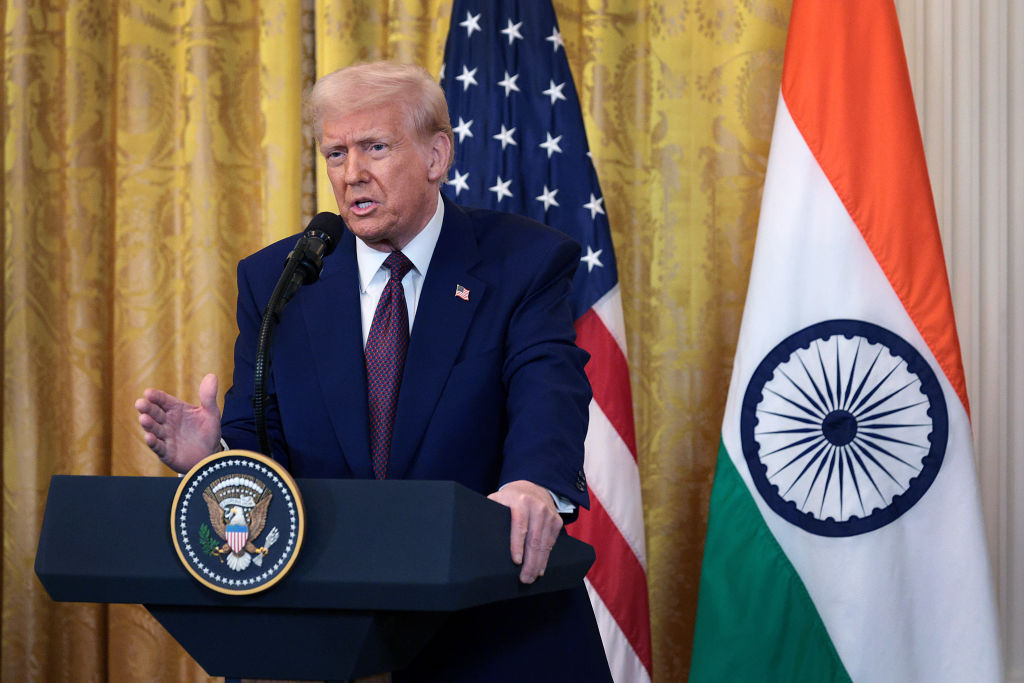 Donald Trump invite « le gouverneur Trudeau » à regarder le match de ce soir avec lui