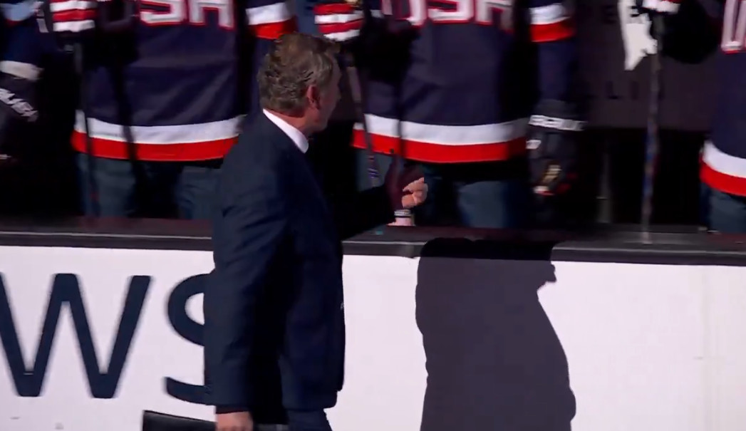 Wayne Gretzky se fait présentement détruire sur les réseaux sociaux