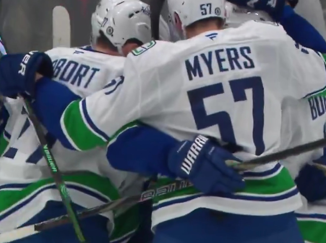 Top-4 : Les Canucks aident le CH et battent les Islanders en 60 minutes