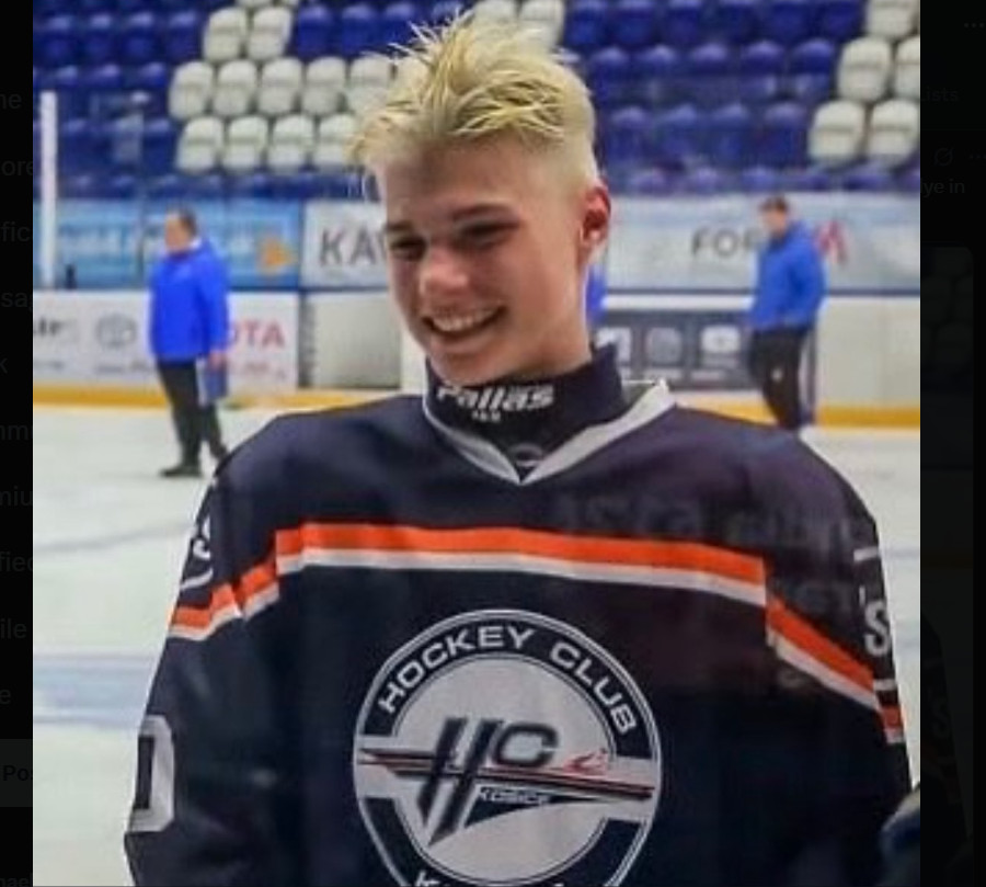 C'est le temps de voir Juraj Slafkovsky avec les cheveux blonds