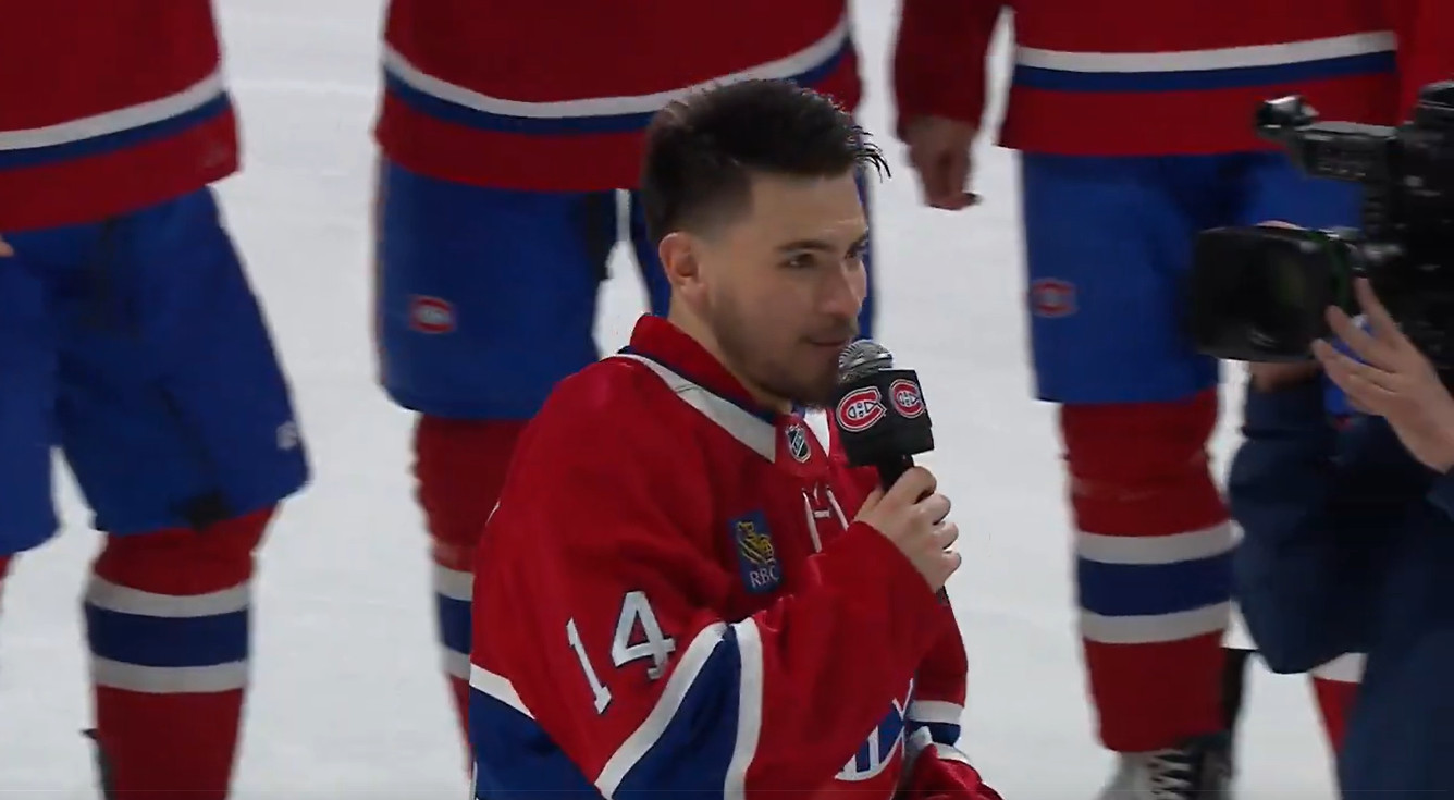 On ne voit pas souvent Nick Suzuki être émotif comme ce soir