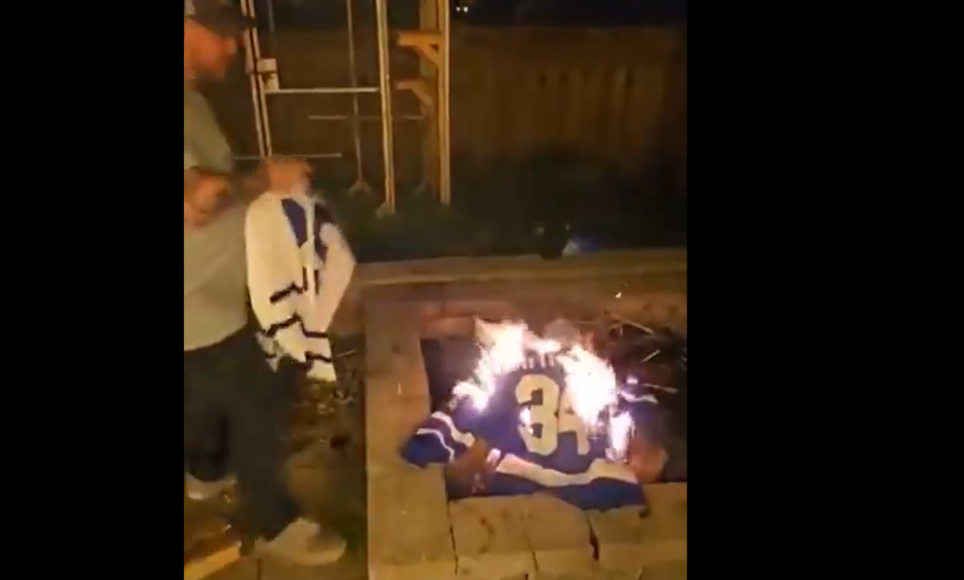 Justin Bieber dit être le b*tch des joueurs, la mise (1 M$) de Drake&#8230; Le ridicule entoure les Leafs